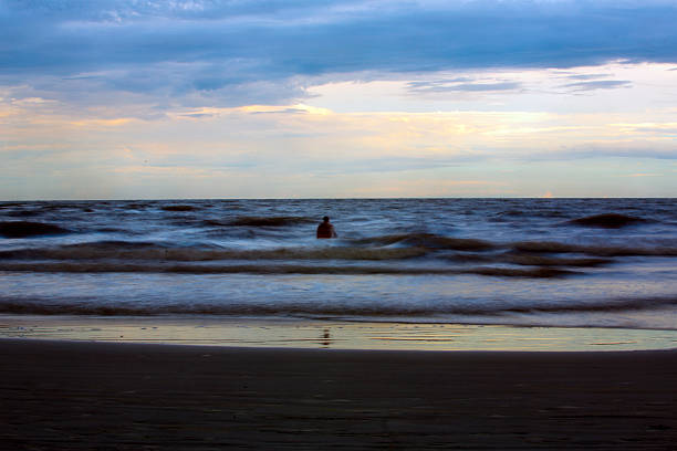 st. simons island beach - impresionistic fotografías e imágenes de stock