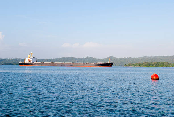 istock Ship on the Panama Canal 181065033
