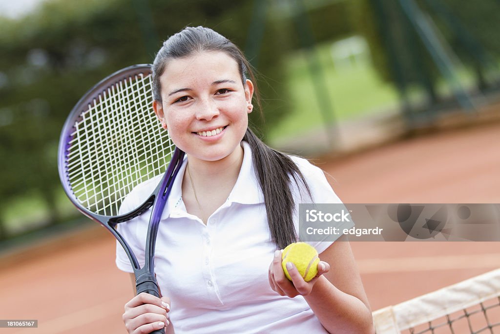 Sonriendo jugador de tenis - Foto de stock de Actividades recreativas libre de derechos