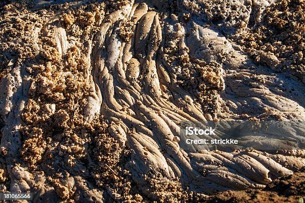 Violento Y Gnarled Textura De Fondo Foto de stock y más banco de imágenes de Abstracto - Abstracto, Agrietado, Antihigiénico