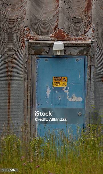 Zapomniałeś Promieniotwórcze Laboratorium Bunker Drzwi - zdjęcia stockowe i więcej obrazów Pod ziemią