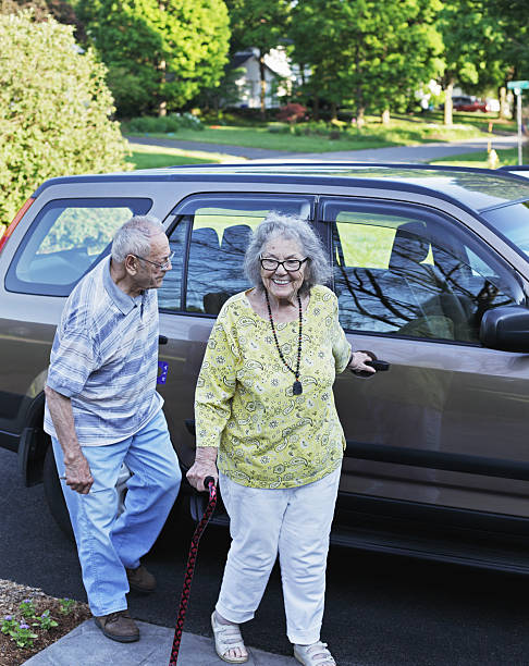 istock Elderly Couple Home After Car Ride 181066267