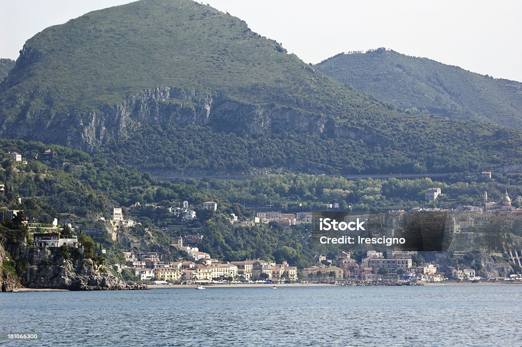 Costiera amalfitana-Vietri sul Mare-Italia - Foto stock royalty-free di Amalfi