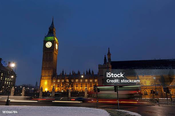 Parlament Plac Z Big Ben W Śniegu I Zmierzch - zdjęcia stockowe i więcej obrazów Śnieg - Śnieg, Londyn - Anglia, Noc