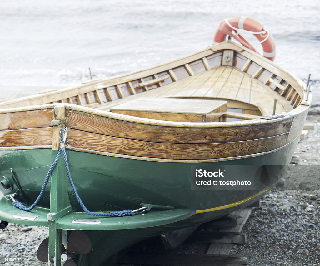 Vieux bateau traditionnel - Photo de Bateau à rames libre de droits