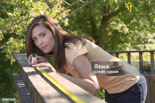 Bricolage Di Misurazione - Fotografie stock e altre immagini di Bricolage - Bricolage, Donne, Solo una donna