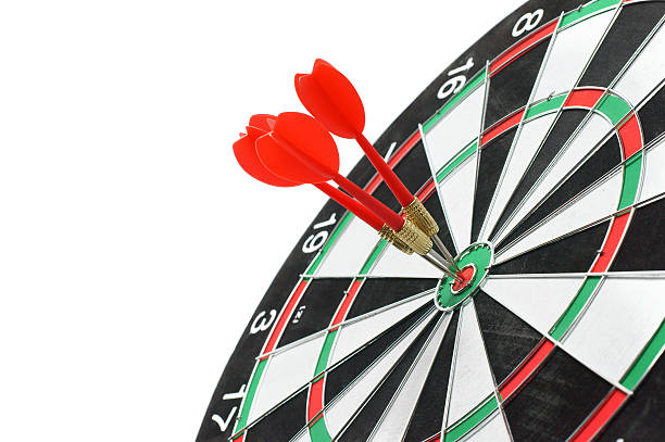 idealny ujęcie - dartboard darts scoreboard leisure games zdjęcia i obrazy z banku zdjęć