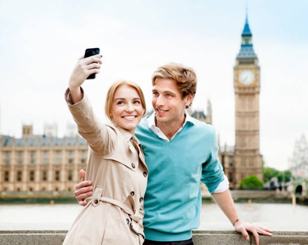 istock Couple on Vacation in London 181069250