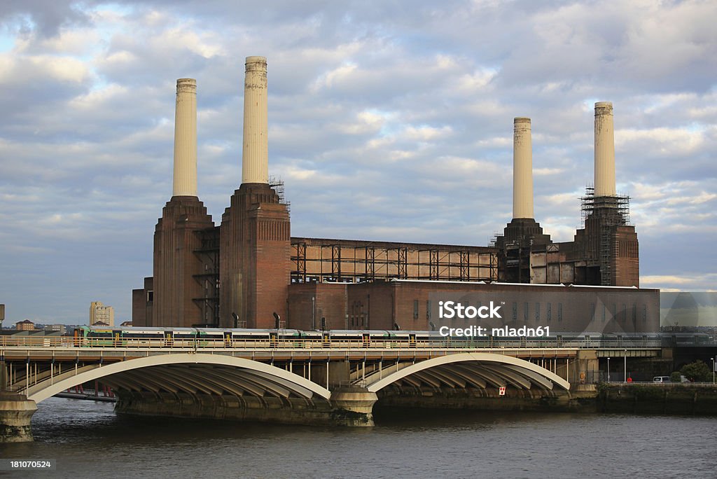 Battersea Power Station - Foto stock royalty-free di Ambientazione esterna