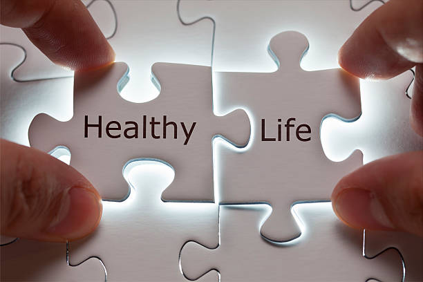 istock Healthy Life message on puzzle pieces 181070927