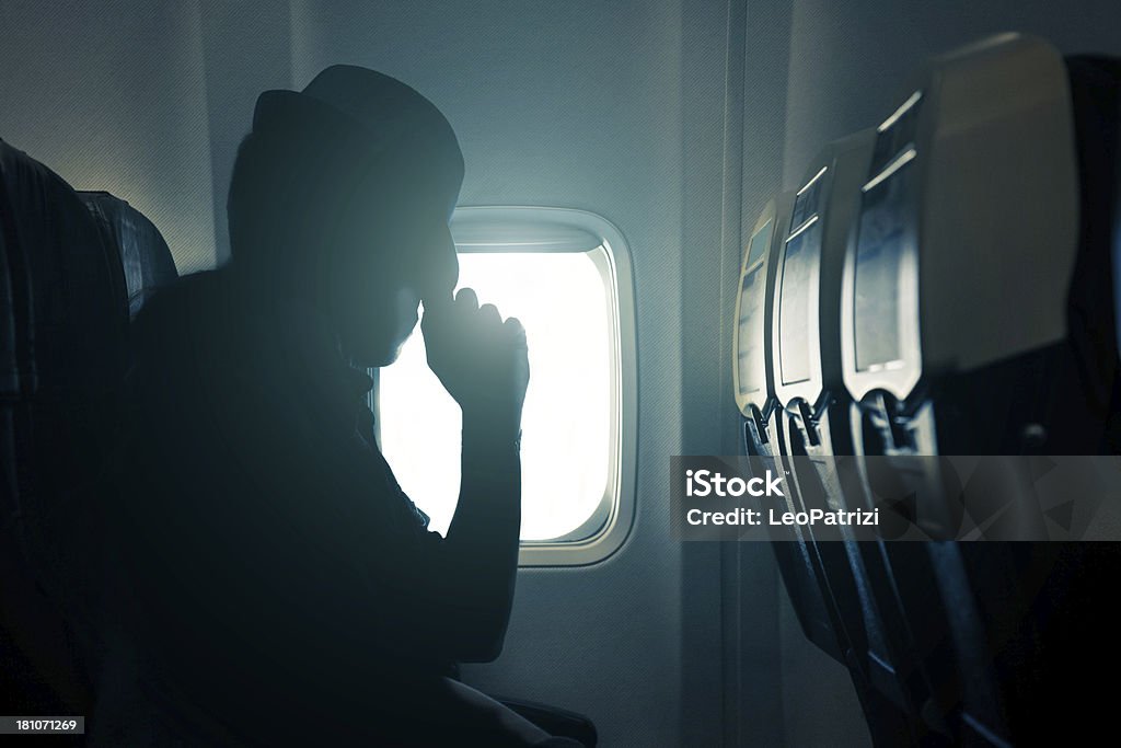Menschen während Reisen Flugzeug Müde - Lizenzfrei Dunkel Stock-Foto