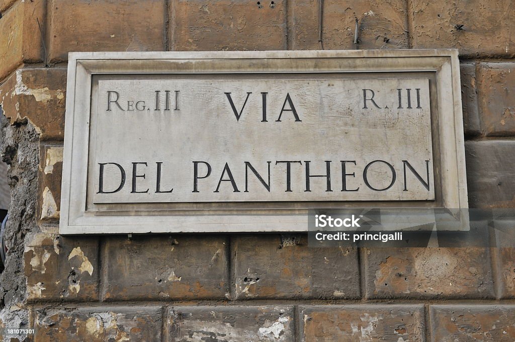 Via del Pantheon di - Foto stock royalty-free di Targa con nome della via