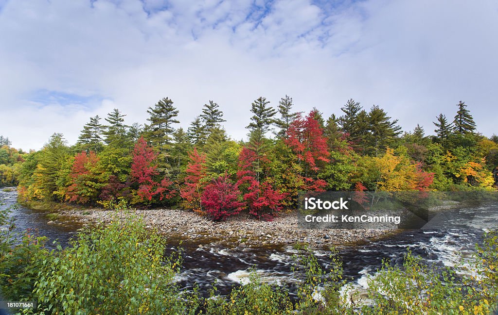 Река Осень в Новой Англии - Стоковые фото Аппалачиа роялти-фри