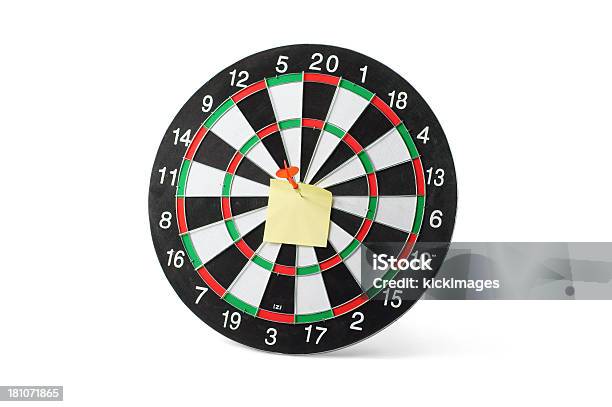 Blank Sticky Note On Dartboard Stock Photo - Download Image Now - Accuracy, Achievement, Adhesive Note
