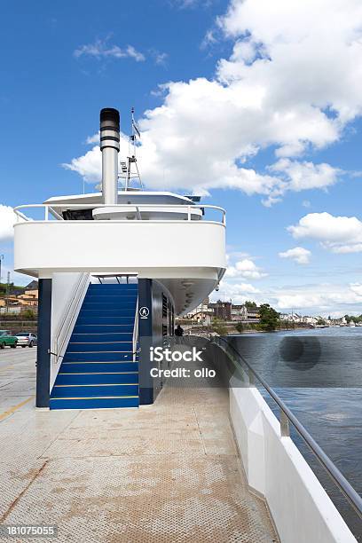 Rzeka Ren Ferryboat W - zdjęcia stockowe i więcej obrazów Bingen am Rhein - Bingen am Rhein, Chmura, Dzień