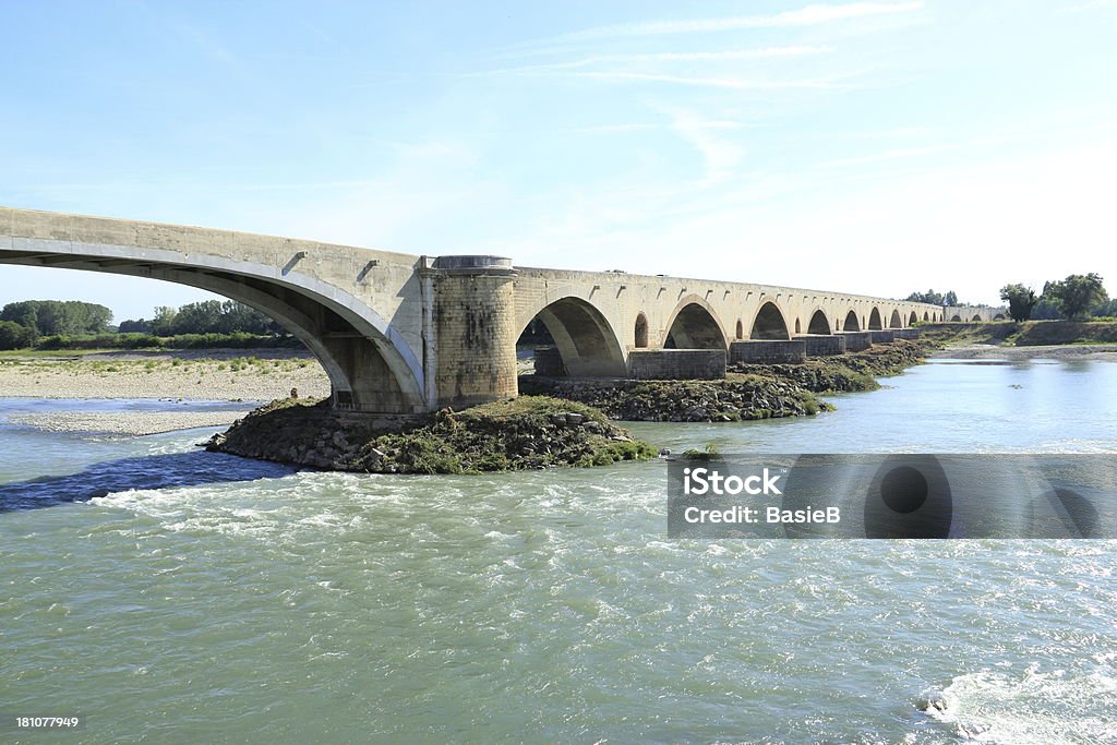 Rhône-Brücke in Pont-Saint-Esprit - Lizenzfrei Architektur Stock-Foto