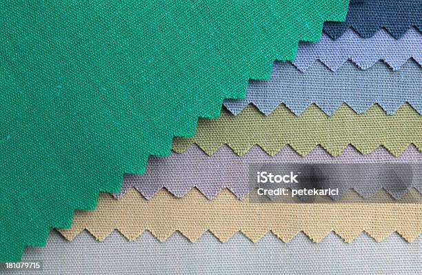 Sfondo Verde Campione Di Tessuto - Fotografie stock e altre immagini di Beige - Beige, Blu, Campione di tessuto - Materiale tessile