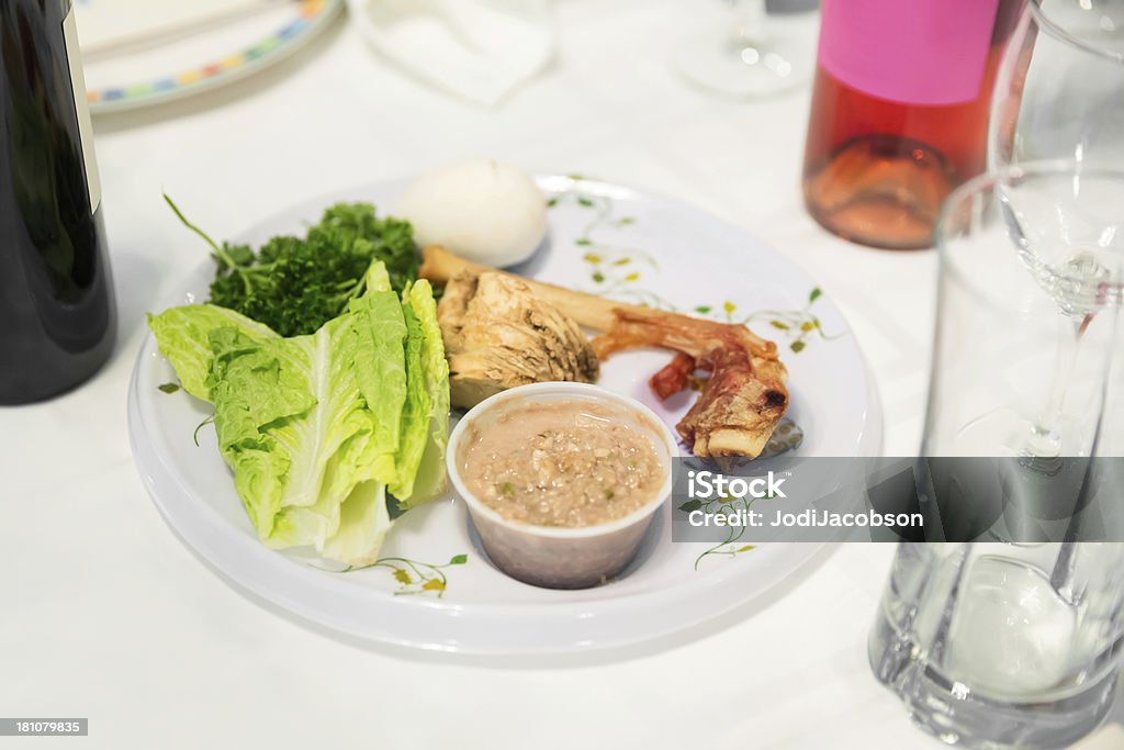 Traditionelle Pessach Seder Tisch - Lizenzfrei Apfel Stock-Foto