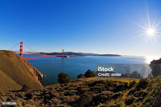 Puente Golden Gate Foto de stock y más banco de imágenes de Aire libre - Aire libre, Arquitectura, Arquitectura exterior