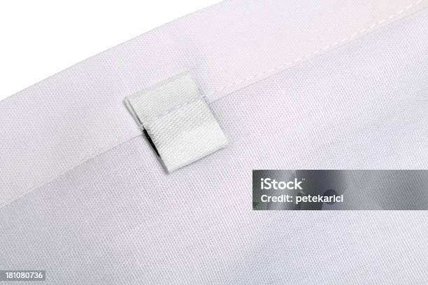 Ropa Etiqueta En Blanco Foto de stock y más banco de imágenes de Algodón - Textil - Algodón - Textil, Beige, Blanco - Color