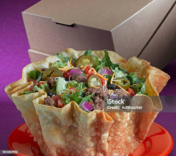 Retire Salada Taco - Fotografias de stock e mais imagens de Salada Taco - Salada Taco, Alimentação Saudável, Alface