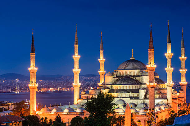 istock The Blue Mosque at night, Istanbul, Turkey 181081092