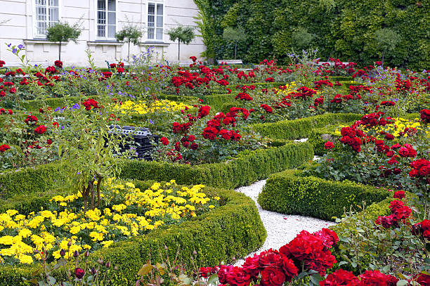 istock Mirabellgarden Salzburg 181082130