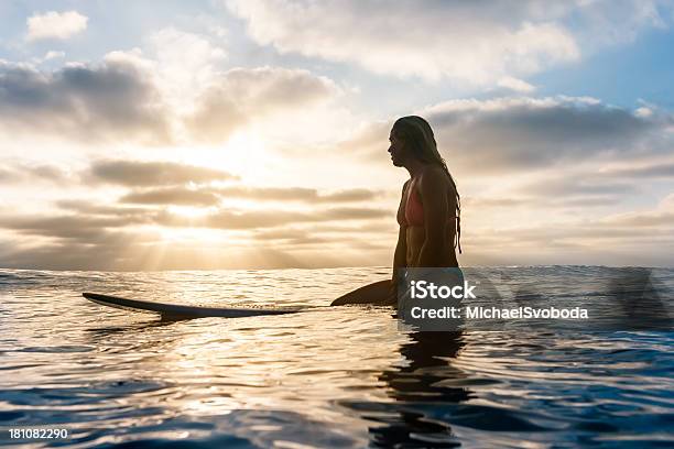 Blonde Rapariga Surfista - Fotografias de stock e mais imagens de Praia - Praia, San Diego, Adolescente