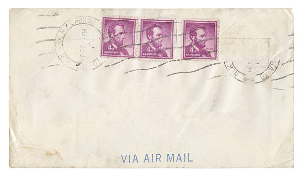 항공 우편 봉투 격리됨에 (클리핑 경로가 incluced) - postage stamp postmark ephemera correspondence 뉴스 사진 이미지