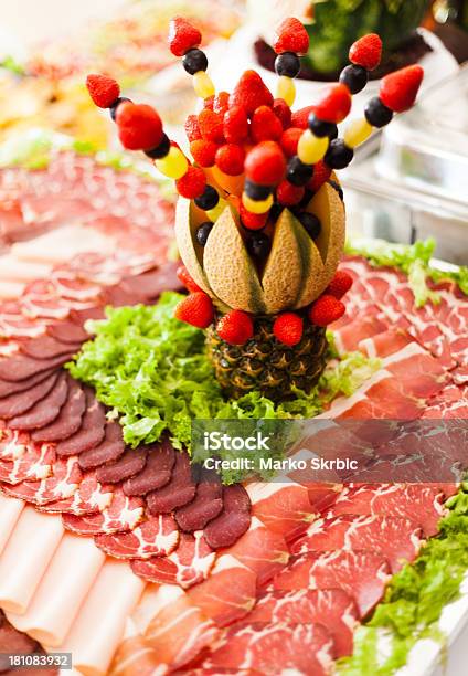 Foto de Tipo Bufê e mais fotos de stock de Alimentação Saudável - Alimentação Saudável, Almoço, Antepasto