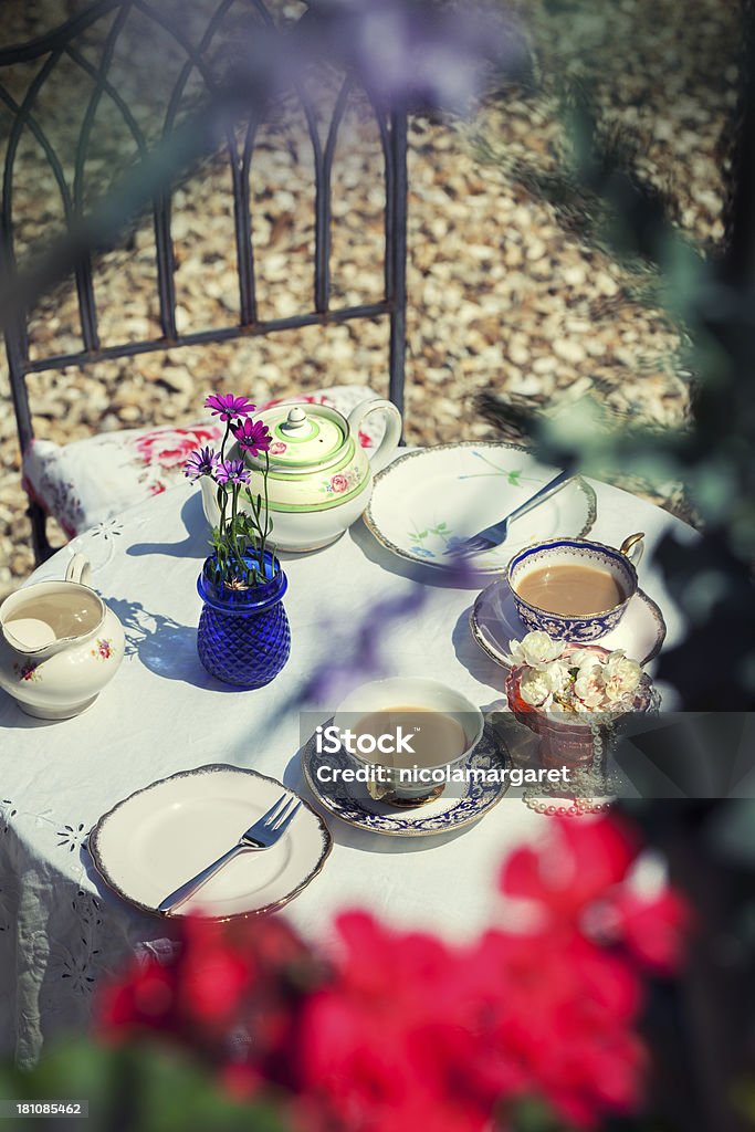 Chá no jardim - Royalty-free Desfocado - Focagem Foto de stock