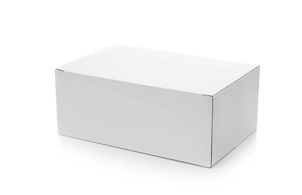 cerrado caja de cartón sobre blanco - box blank brown white fotografías e imágenes de stock