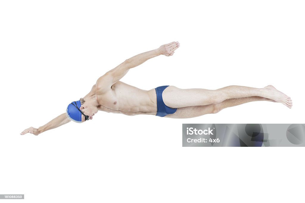 Profilo di un uomo nuoto - Foto stock royalty-free di 18-19 anni