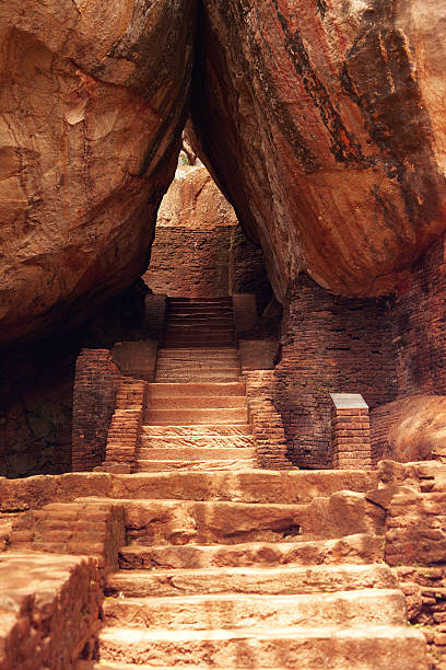 istock Sigiriya entrance 181089480