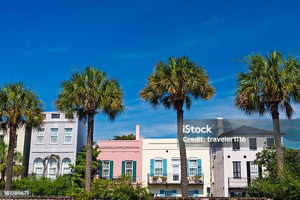 Charleston South Carolina Case Colorate - Fotografie stock e altre immagini di Charleston - Carolina del Sud - Charleston - Carolina del Sud, Carolina del Sud, In fila