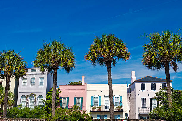 istock Charleston, South Carolina Colorful Homes 181089671