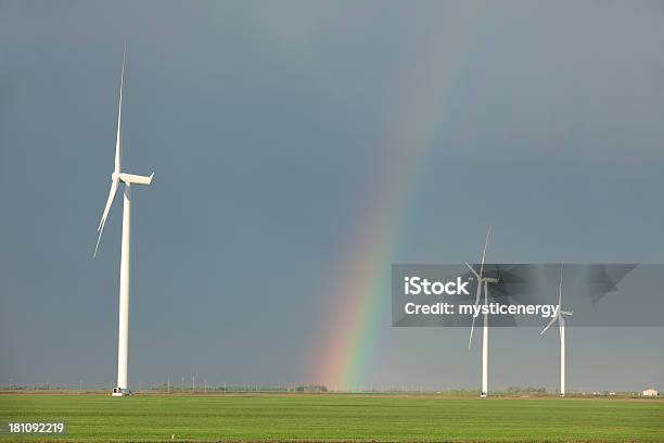 Manitoba Wind Power Stockfoto und mehr Bilder von Abenddämmerung - Abenddämmerung, Bunt - Farbton, Drei Gegenstände