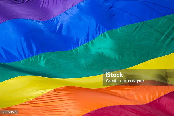 Seattle Desfile Del Orgullo Gay Bandera Del Arco Iris Foto de stock y más banco de imágenes de Evento Orgullo LGTBIQ