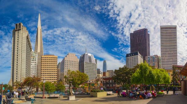istock Streets of San Francisco 1810936767