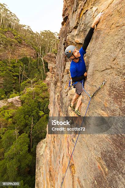 Mężczyzna Rockclimber - zdjęcia stockowe i więcej obrazów Abseiling - Abseiling, Alpinizm, Australia