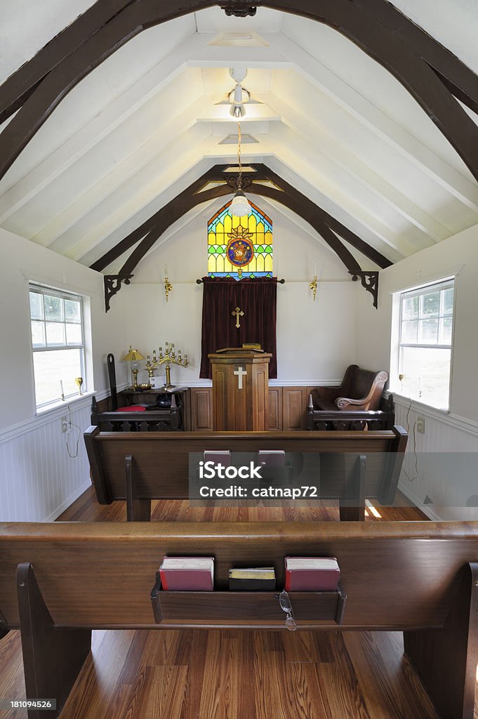 Kirche innen, Kirchenbänke und Kanzel ist leer - Lizenzfrei Pennsylvania Stock-Foto