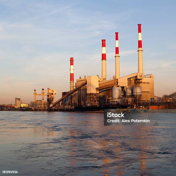 Planta Do Rio Hudson - Fotografias de stock e mais imagens de Poluição - Poluição, Rio Hudson, Anoitecer