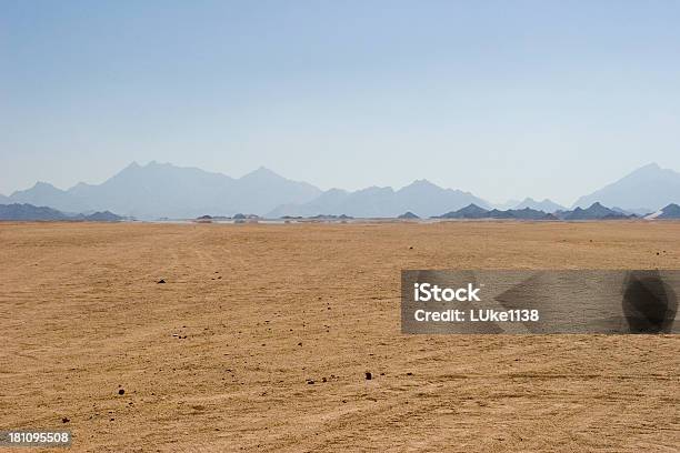 Foto de Mirage e mais fotos de stock de Deserto - Deserto, Ilusão, Areia