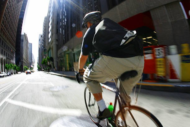 istock Bike Courier in San Francisco 181095846