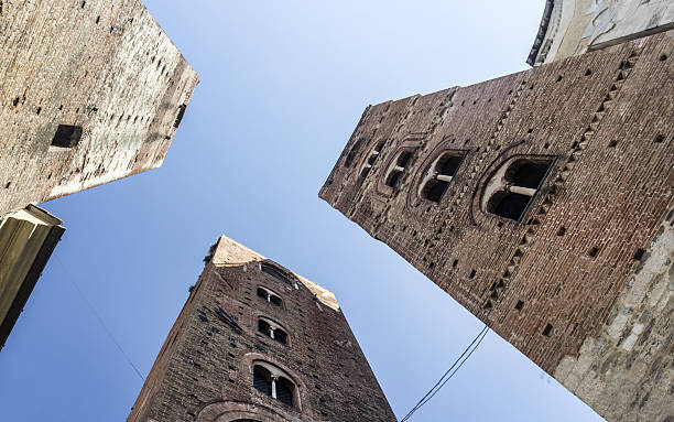 albenga, itália - italy albenga liguria tower imagens e fotografias de stock