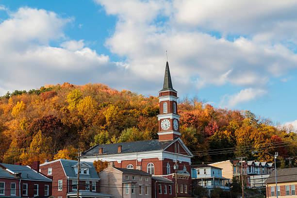 istock Autumn In a Small Mountain Town 181097200
