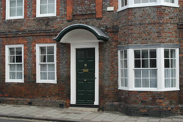 istock English Townhouse 181098340