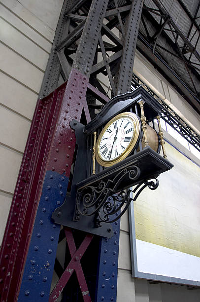 istock Argentine, Retiro Train Station Watch 181100224