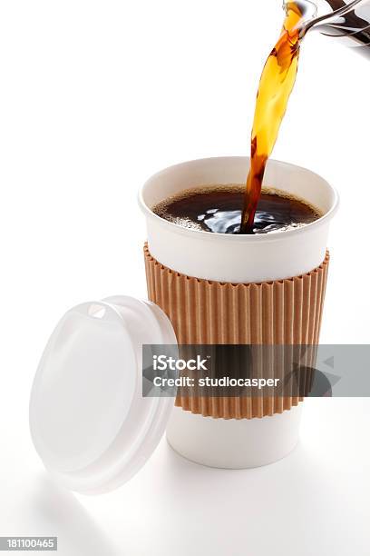 주둥이 신선한 커피 따르기에 대한 스톡 사진 및 기타 이미지 - 따르기, 커피-마실 것, 테이크아웃 음식