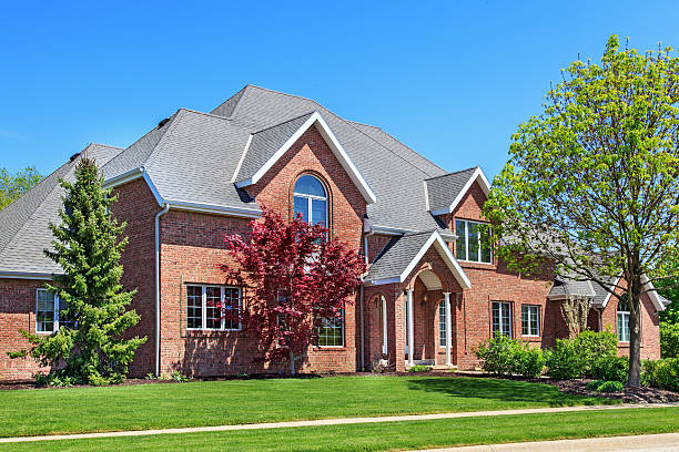 casa de luxo - casa de tijolo imagens e fotografias de stock